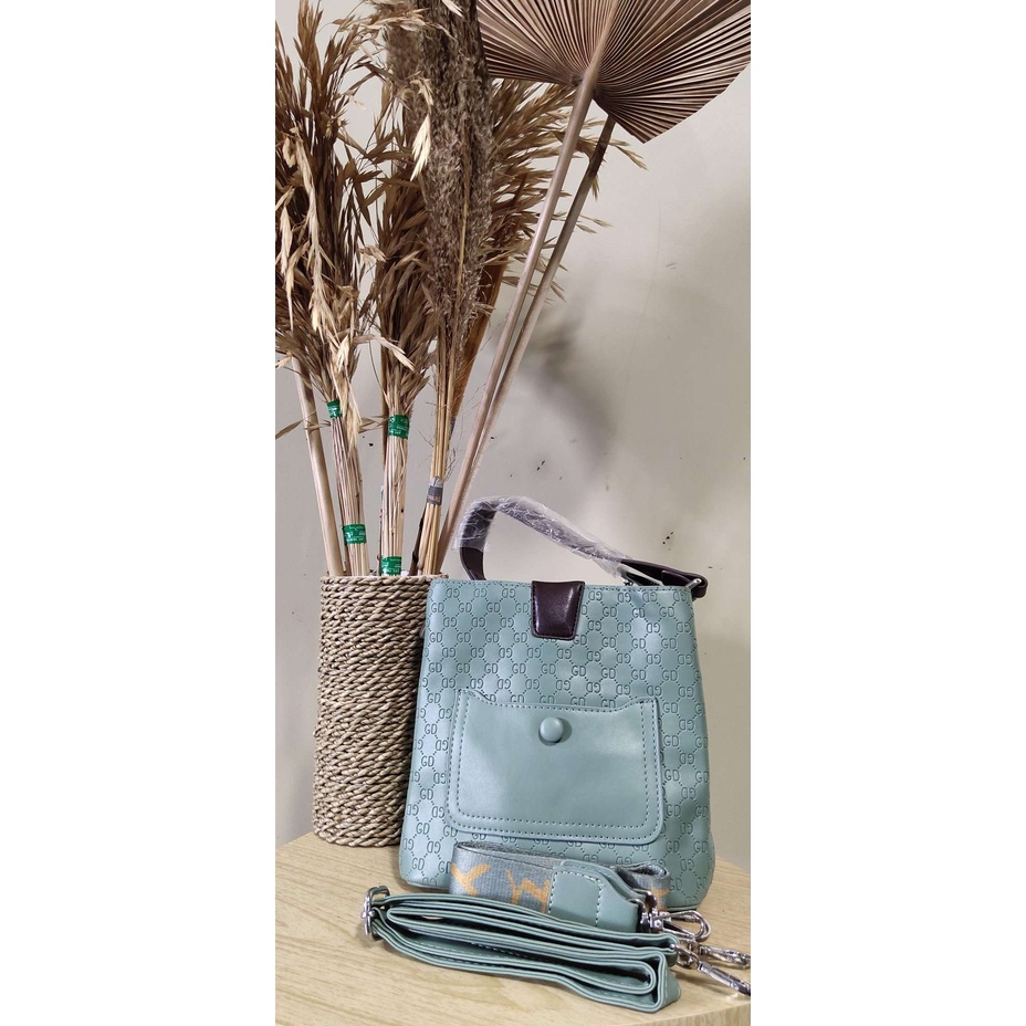 iBag GTF 332 !! Tas Wanita Selempang Import 100% Real Pict Slingbag PU Leather Tali Selempang Bisa di Atur Panjang Pendek Top Handle Bag Memiliki 2 Ruangan Penyimpanan Dengan Penguncian Resleting Premium dan Stock Terbatas Bisa