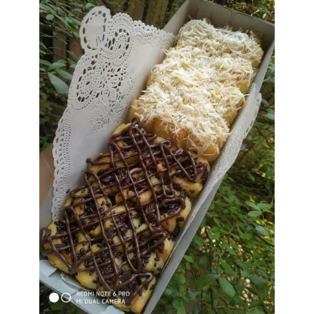 Banana Roll Coklat Keju Shopee Indonesia