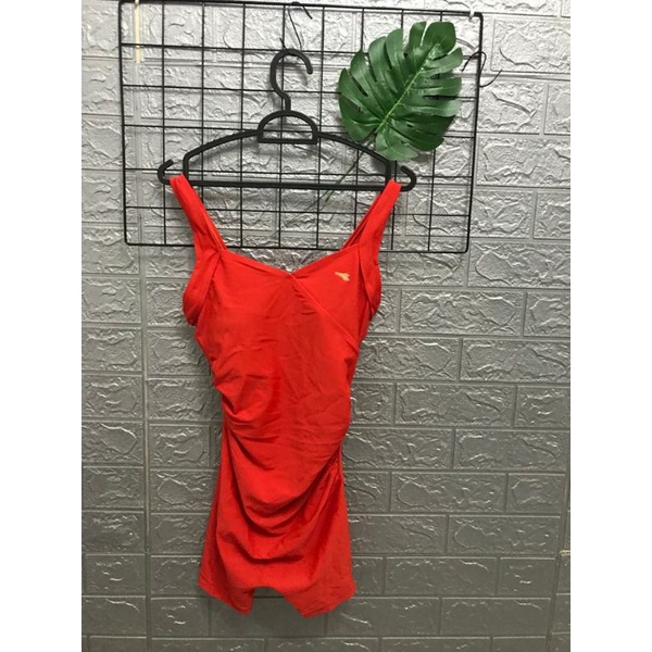 Preloved Baju renang diadora wanita