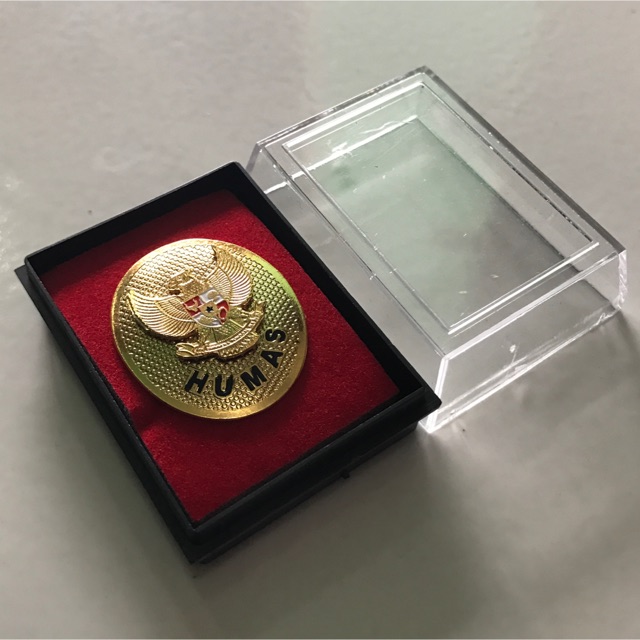 Pin Humas Oval