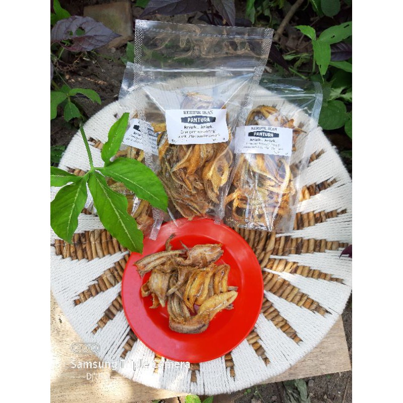 

KERIPIK IKAN KRIUK KRIUK