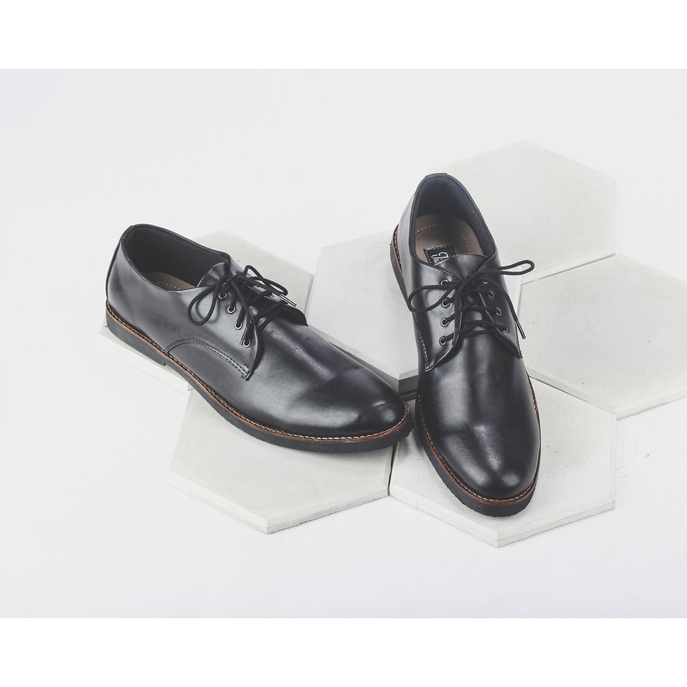 Sepatu Sneakers Pria Giant Flames Fuerte Black