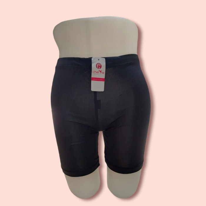 Celana Pendek Wanita Short Pants Chelyne