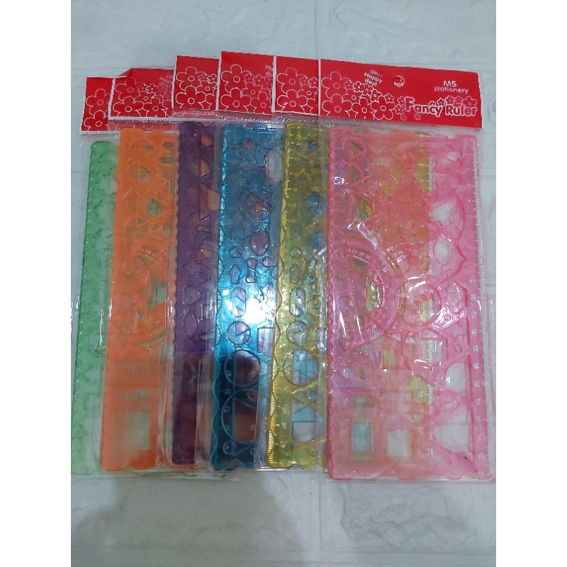 

penggaris kotak motif campur