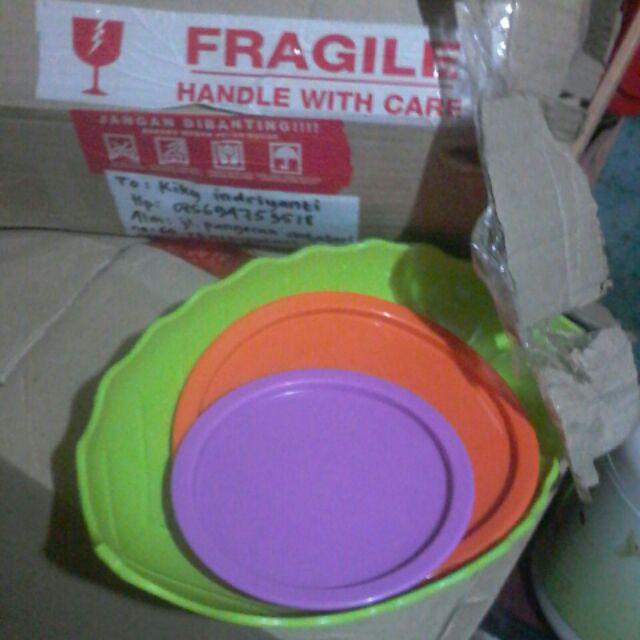 Per-2bj Piring Plastik Model Daun Uk. Besar