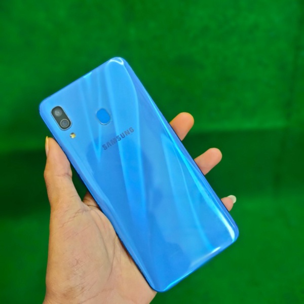 Unik SAMSUNG A30 4/64GB SECOND Murah