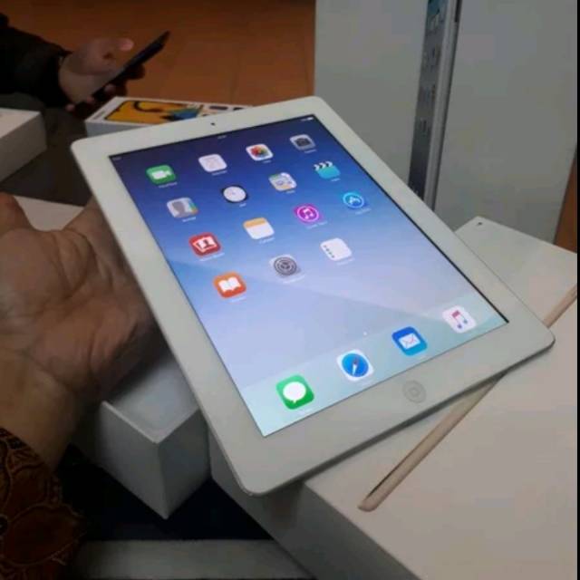 Sale Tab iPad3 lcd retina 9.7inch murah meriah