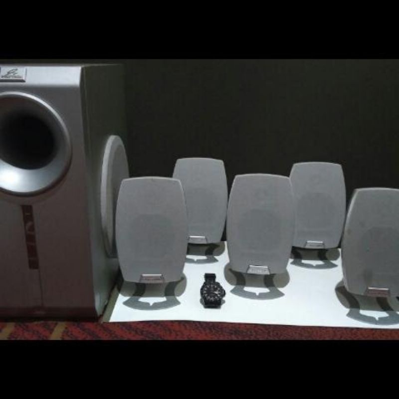 POLYTRON SWF-168H SPEAKER BIOSKOP Untuk Dirumah