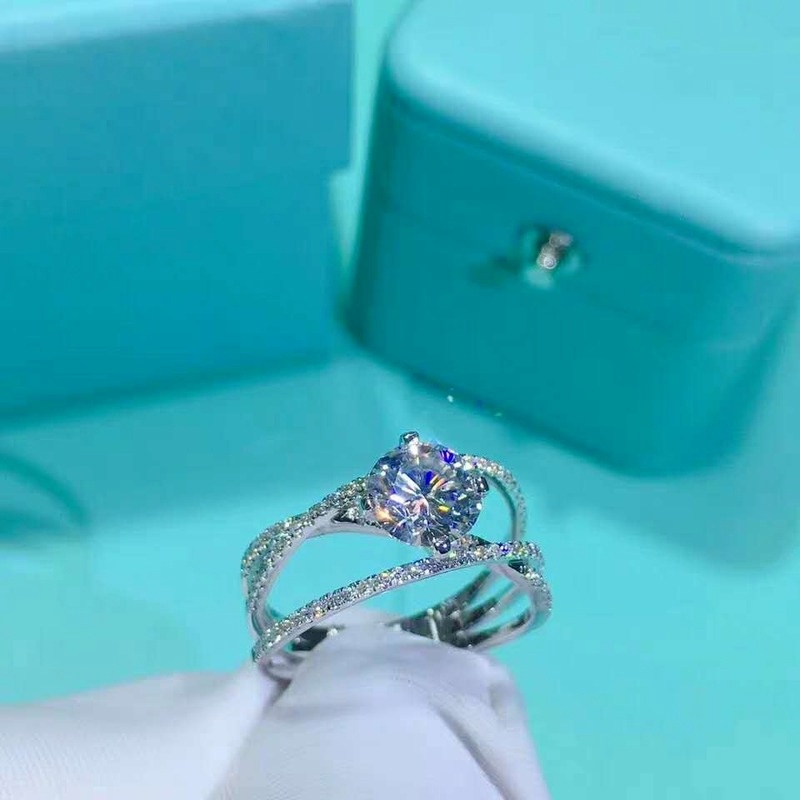 Fashion Inlaid Diamond Ring Plated Pt950 Ring