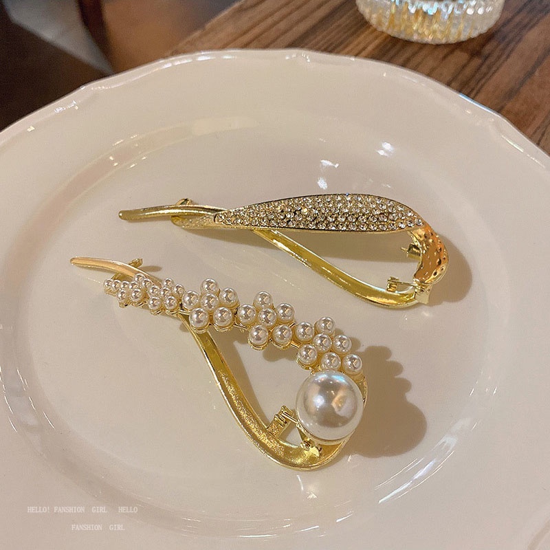 Jepit Rambut Aksen Mutiara Dan Berlian Untuk Wanita