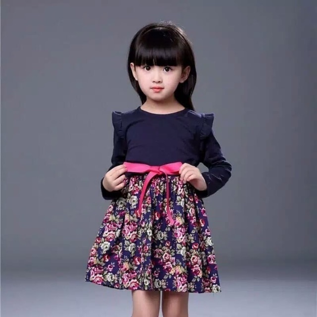 Dress Lengan panjang impor Dengan Pita Pink di depan dress import 2-3 tahun