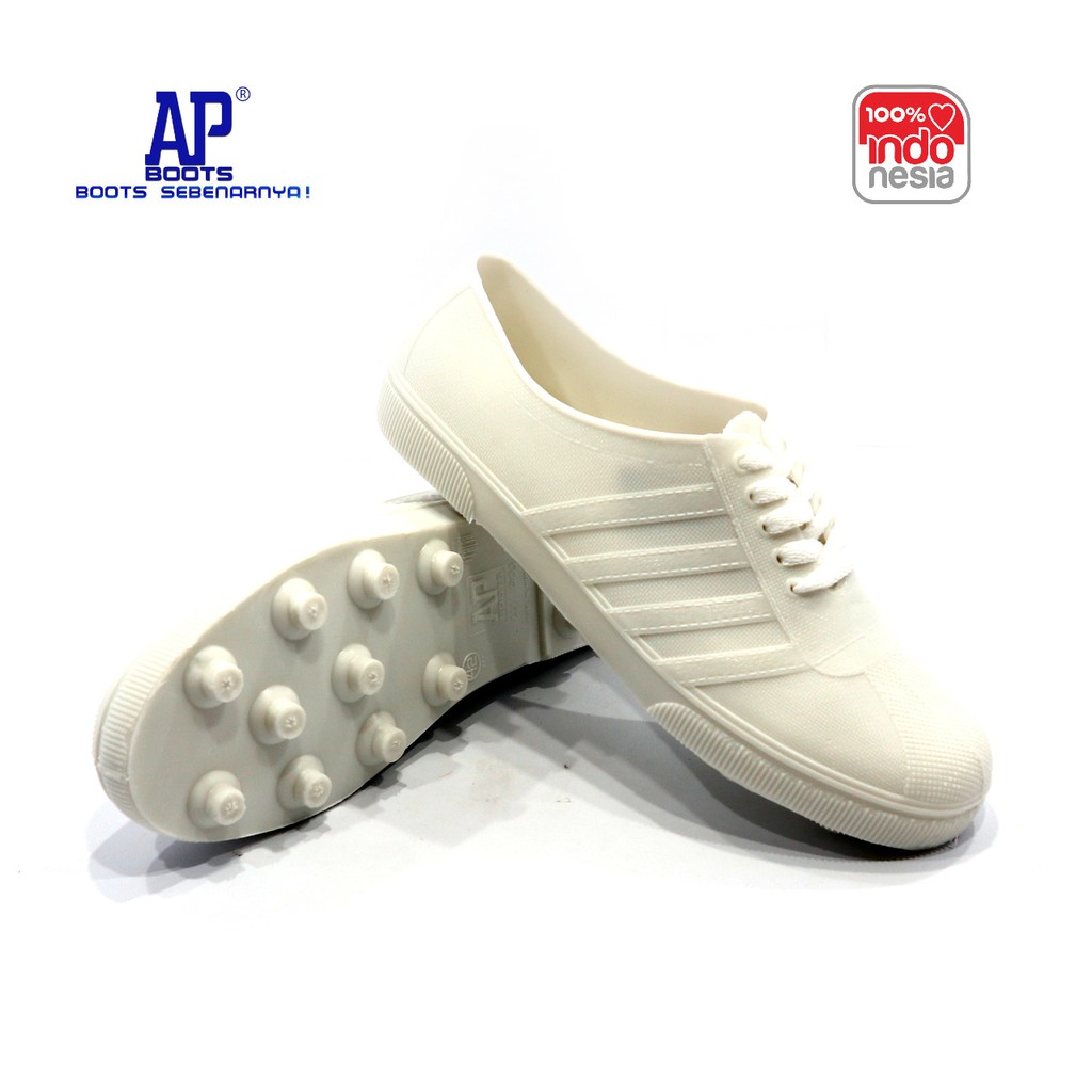 SEPATU KARET AP 963 WHITE 37-42 - SEPATU KARET BOLA PUTIH - AP BOOT