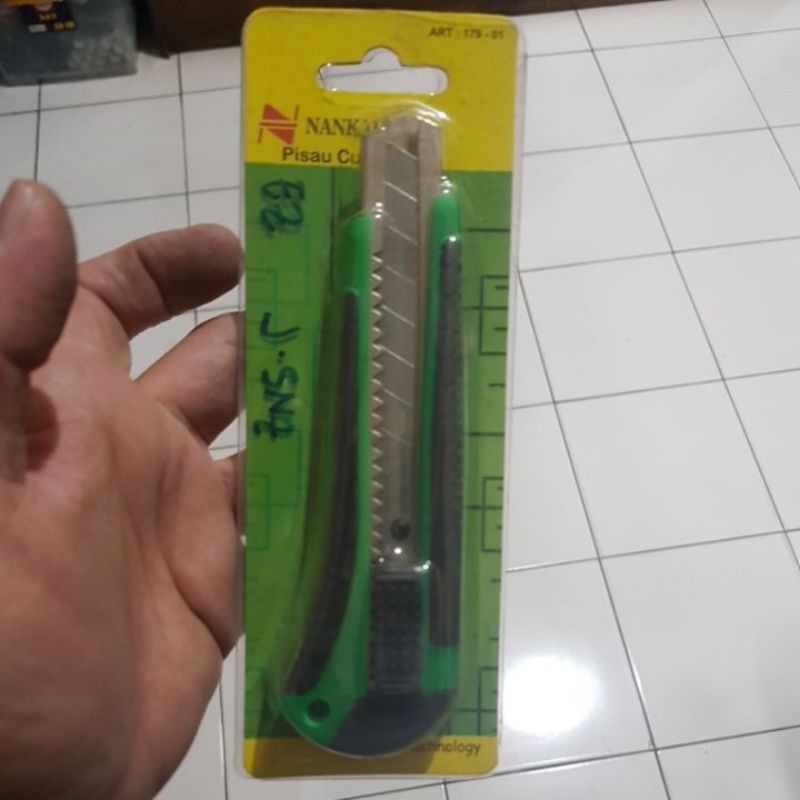 

pisau cutter