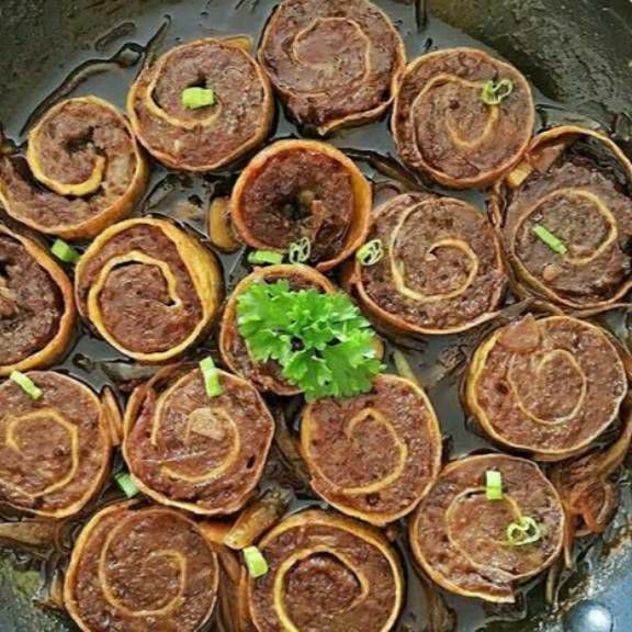 

Beef Rollade Isi 9