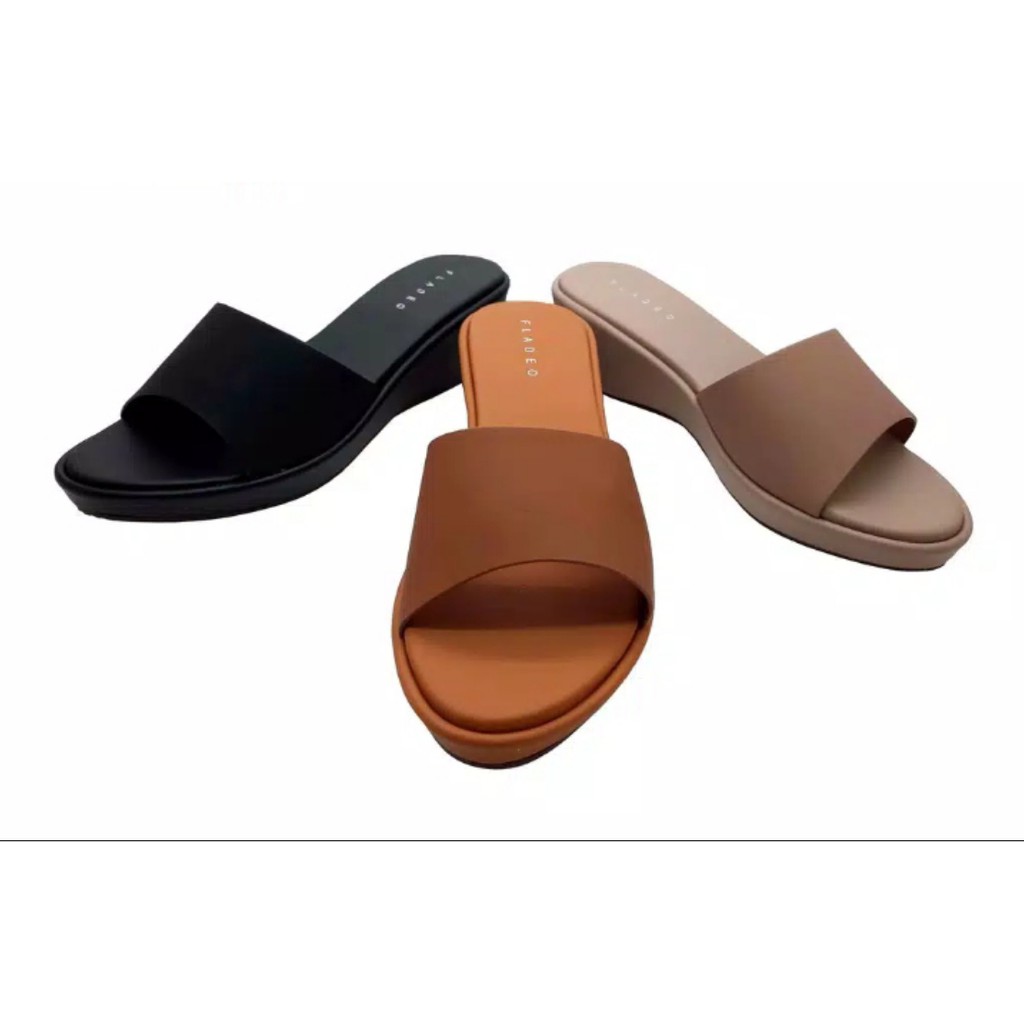 SANDAL SELOP WANITA FLADEO
