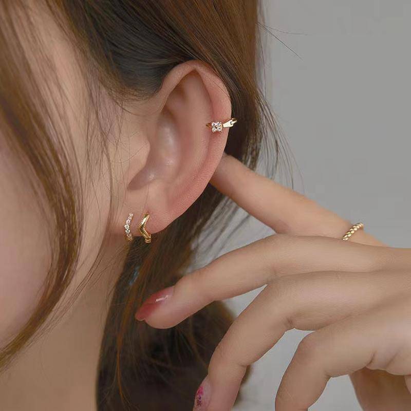 Fashion Trendy Wanita Anting Titanium/Mini Gold Mini Ladies Stills/Simple Fashion Ping Ear Cube Cube Oksidasi Anting Vermiculite Anting