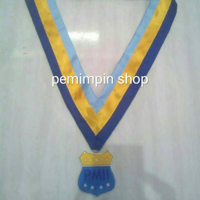 Gordon / lencana / kalung / wisuda PMII