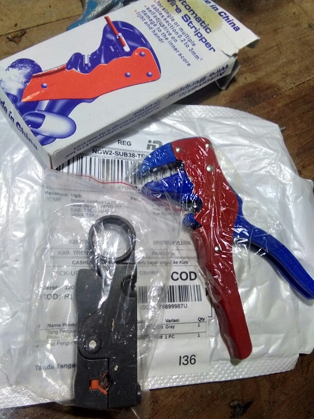 Alat Pengupas Kabel Otomatis Otomatis