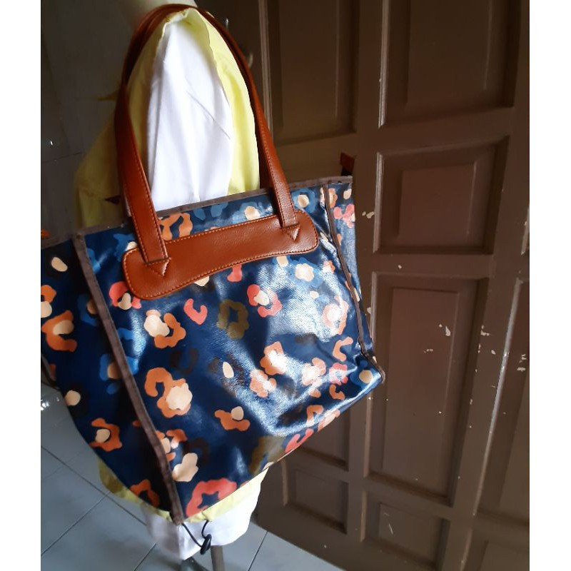 Fossil Keyper Tote Bag