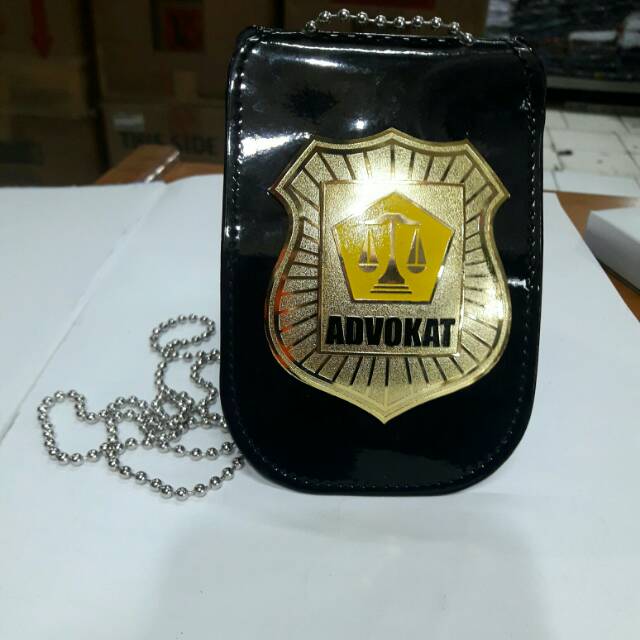 

Kalung lencana / name tag KTA advokat