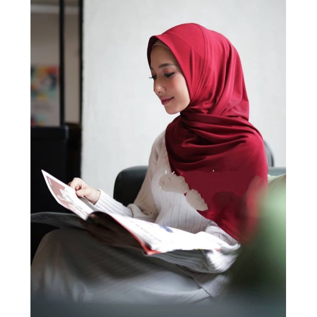 PROMO!!! Hijab Jilbab Instan Kayla Segitiga Nazwa-Maroon