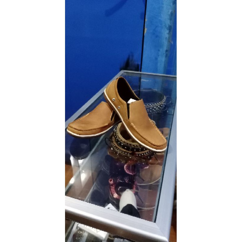 Sepatu Sneakers Kulit Domba Asli Garut | Baretto Leather