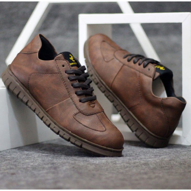 WOLF x CARTER BLACK Sepatu Kasual Sneakers Kulit Asli Model Brogue ch1 Sol Microtech Rubber