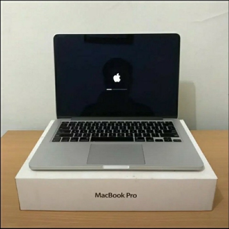 MacBook Pro Retina 13 inch Late 2012 MD212 Core i5 - 8GB