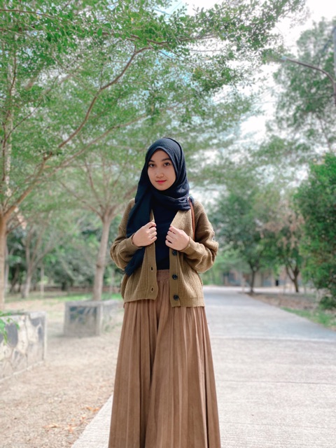 Wolly Crop // Cardigan Rajut Crop || By @stripetee_mrln-7