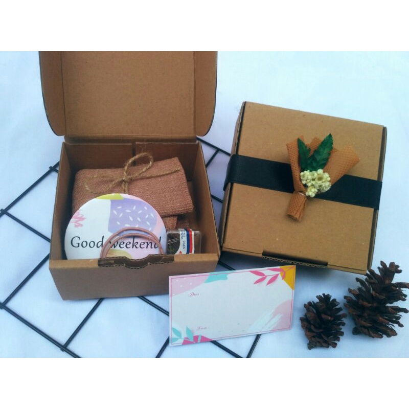 

gift box 15.000, gift box murah , gift box lengkap