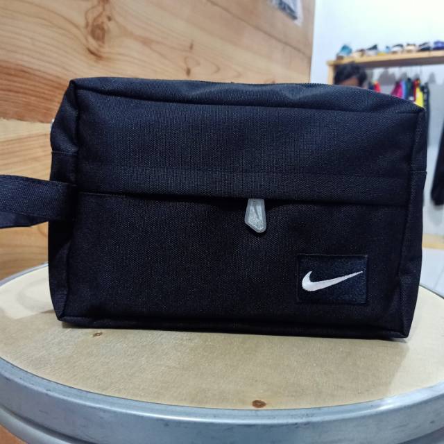 Hand Bag Nike Sport Black Multifungsi Indoor & Outdoor Cocok Untuk Pria dan Wanita (Unisex)