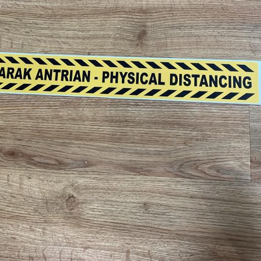 

❂ Sticker jarak antrian uk 6,5cm x 50cm ✵