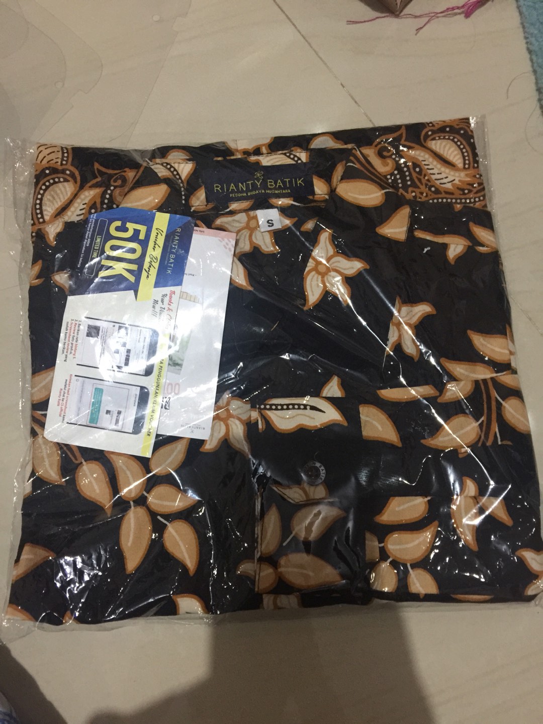 Kemeja Batik Pria Lengan Panjang Rianty Batik Adelan