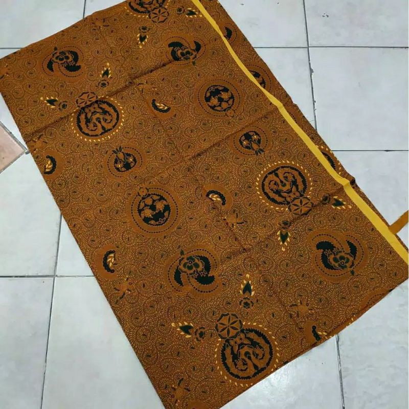 Kain Batik Jawa motif sogan Ratu ratih