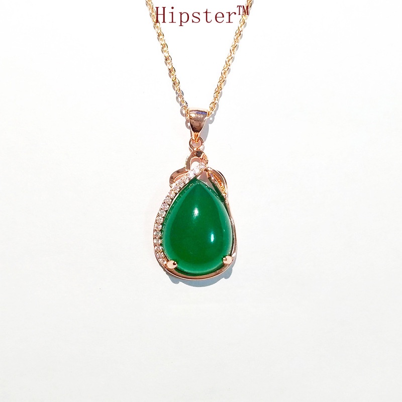 Fashion Hot Sale Classic Temperament Emerald Pendant Clavicle Chain