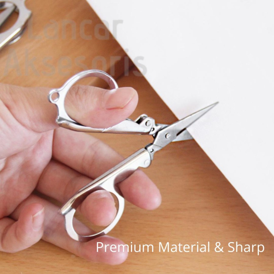 

Gunting Mini PREMIUM Portable Travel / Gunting Lipat Kecil Stainless