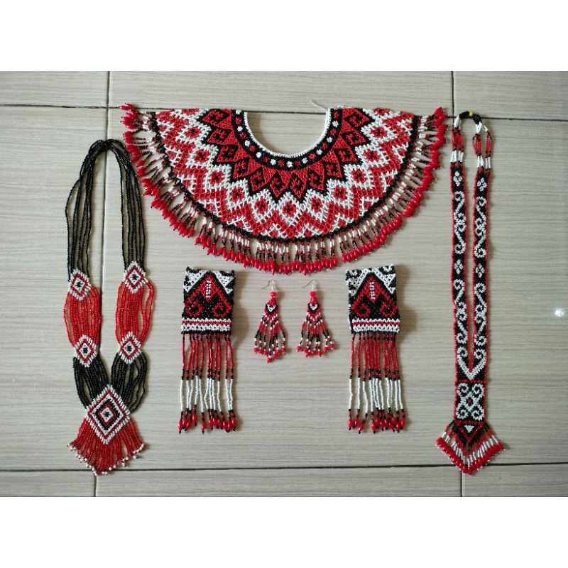 satu set aksesoris kostum suku dayak aksesoris tari aksesoris pengantin hiasan manik kostum adat ist