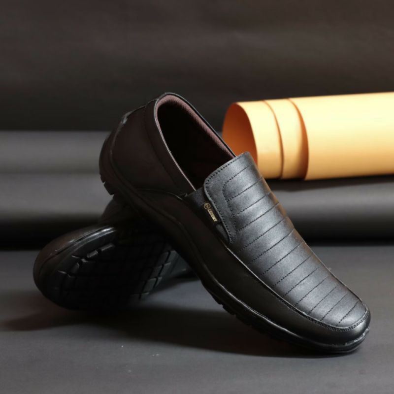 Sepatu Pantofel Pria Pantofel Hitam Pria Sepatu Pantopel Fantofel Kulit Kerja  Sepatu pernikahan