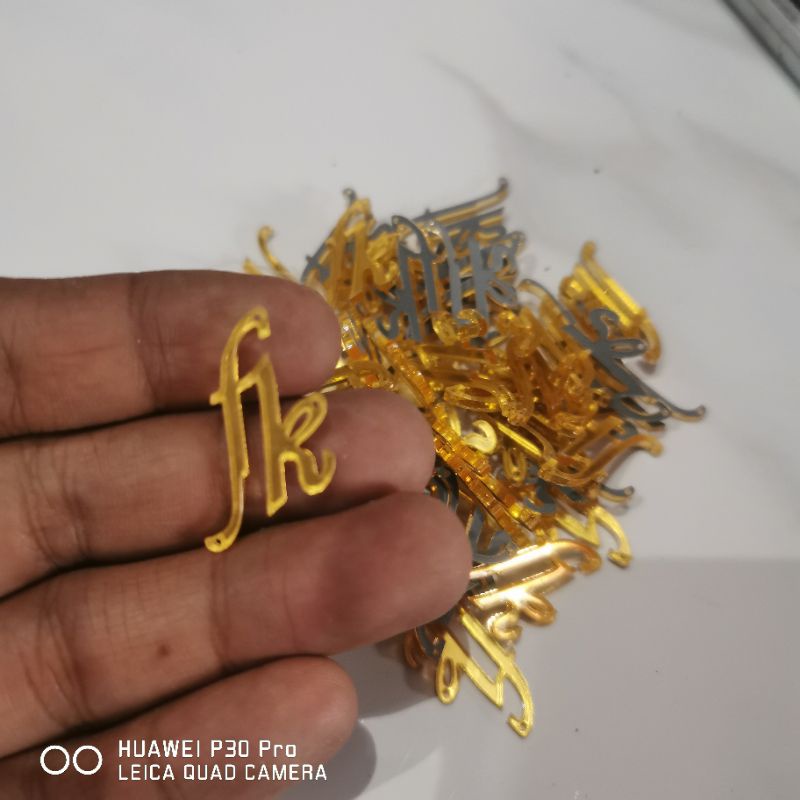 Label akrilik Mirror inisial / logo minimal 100pcs