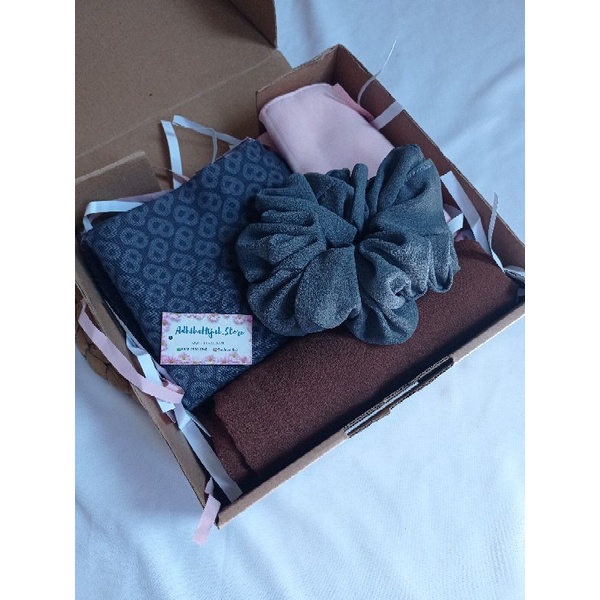 

HAMPERS BOX HIJAB by Adhiba_Hijab Paket Big
