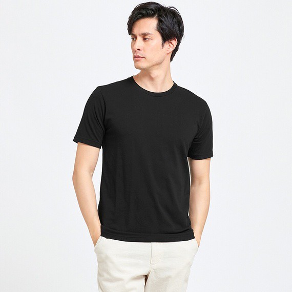 T-shirt Kaos Polos UNIQLO 100% ORIGINAL - BLACK