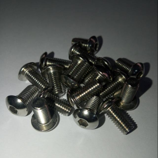 Button L M5 x 10(1cm) stainless 304