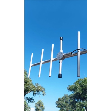 ANTENA YAGI 5 ELEMEN KHUSUS UHF  -1mtr