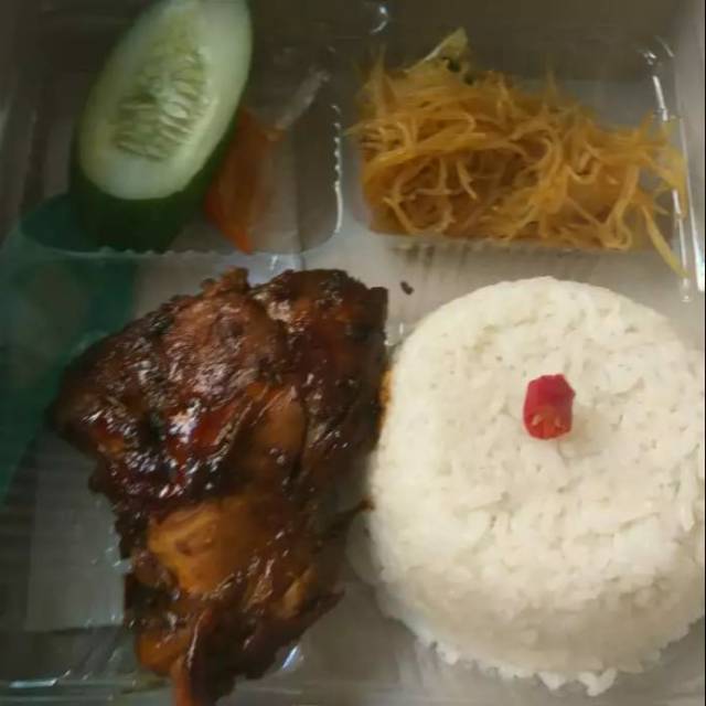

Nasi kotak paket irit enak, halal, murah
