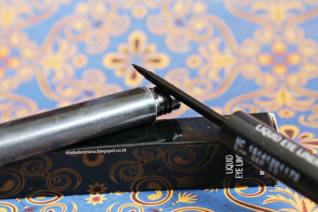 MAKE OVER Liquid Eyeliner Black