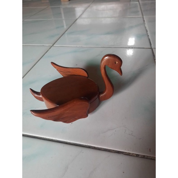 kotak perhiasan kayu - kotak perhiasan angsa - kotak perhiasan unik - kerajinan kayu jepara - toko k