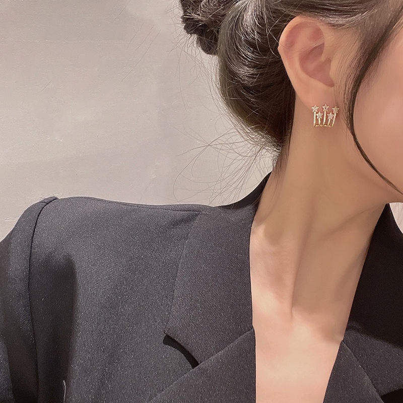 Anting Stud 925 silver needle Bentuk Bintang Aksen Berlian Untuk Wanita