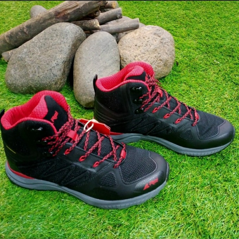 Sepatu Gunung Waterproof Hiking Rei Ranger