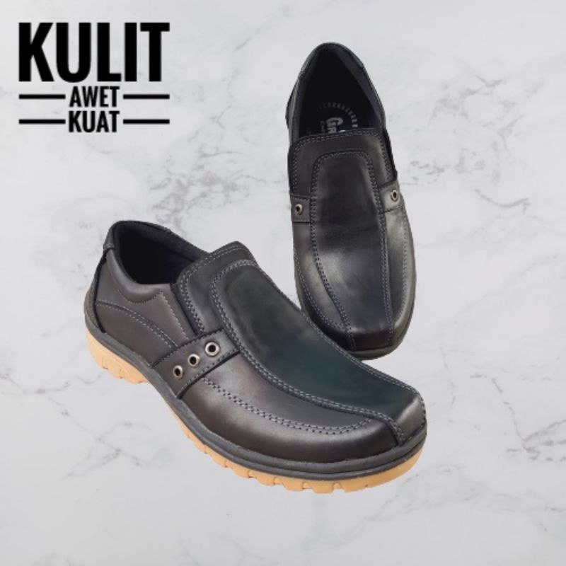 Sepatu pria kulit /sepatu santai /sepatu slip on/ sepatu kasual /sepatu gradino 05 tan