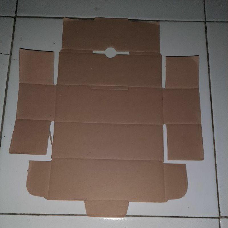 

Kardus packing Polos Warna Coklat Baru ukuran 15x5x5cm